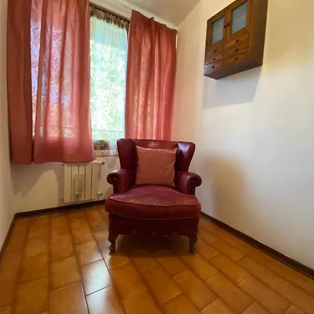La Casa Del Nonno Franco Hébergement de vacances *